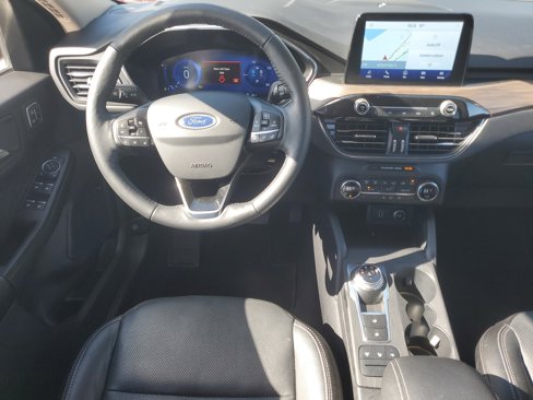 Certified 2020 Ford Escape Titanium image 11