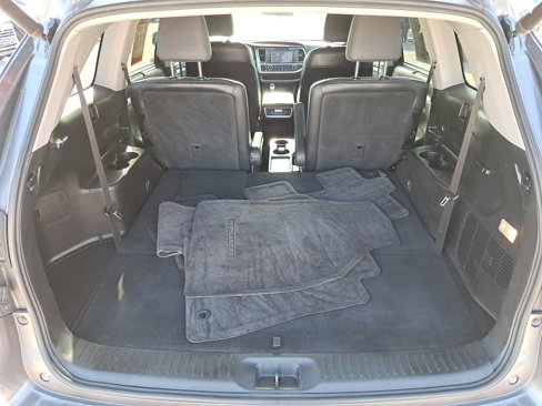 Used 2015 Toyota Highlander XLE image 6