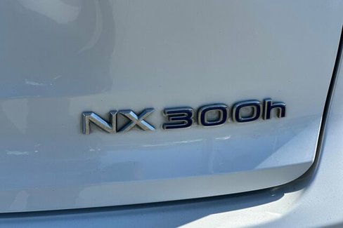 Used 2016 Lexus NX 300h AWD image 28