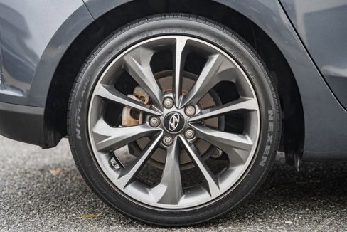 Used 2020 Hyundai Veloster 2.0 Premium image 19