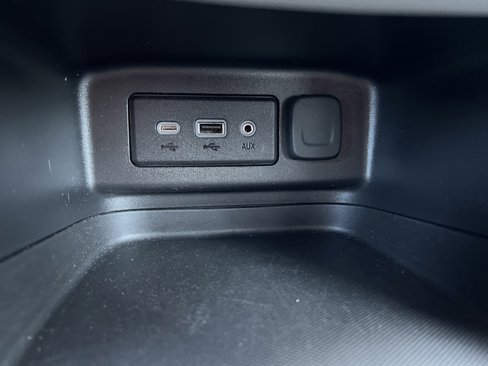 Used 2024 Chevrolet Equinox LS w/ LS Convenience Package image 35