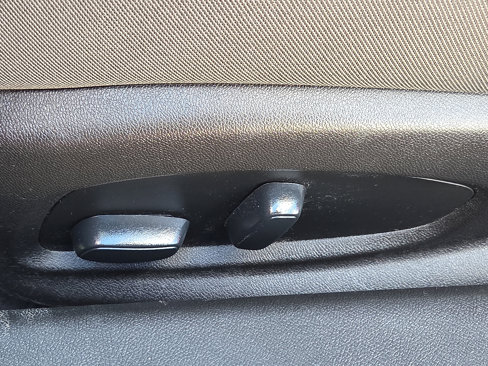 Used 2020 Chevrolet Camaro LT image 14