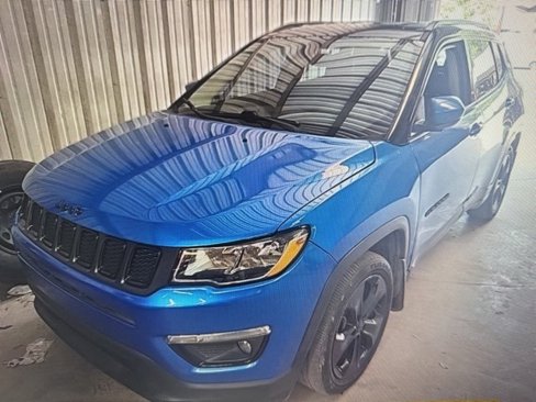 Used 2019 Jeep Compass Altitude image 1
