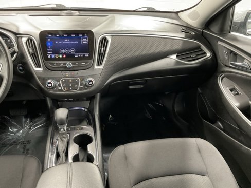 Used 2024 Chevrolet Malibu LT image 15