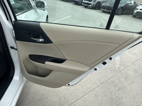 Used 2013 Honda Accord EX-L image 19