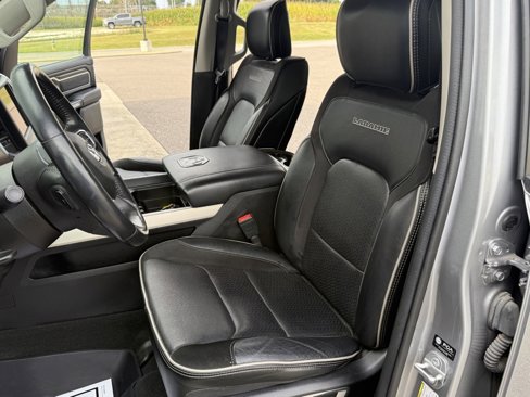 Used 2022 RAM 1500 Laramie image 31