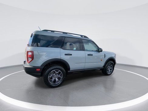 Used 2023 Ford Bronco Sport Badlands image 9