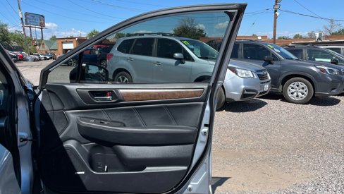 Used 2018 Subaru Outback 2.5i Limited image 11