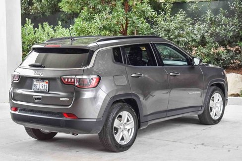 Used 2022 Jeep Compass Latitude image 6