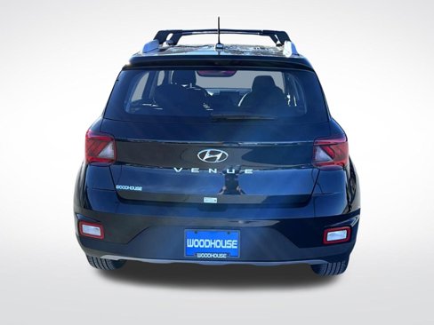 New 2025 Hyundai Venue SEL image 7