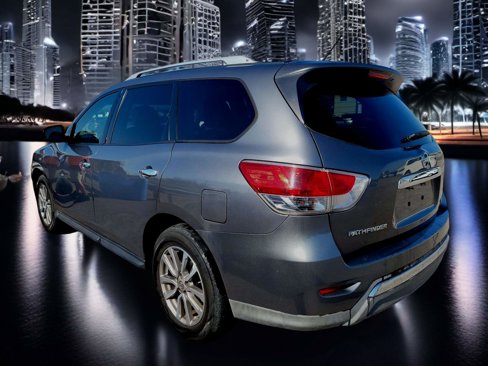 Used 2015 Nissan Pathfinder S image 4