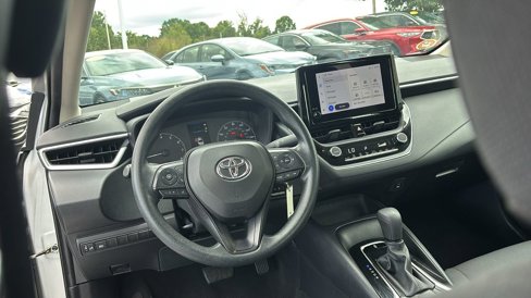 Used 2023 Toyota Corolla LE image 13