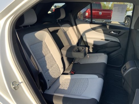 Used 2022 Chevrolet Equinox LS w/ LS Convenience Package image 54