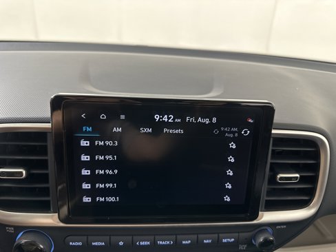 New 2025 Hyundai Venue Limited image 14