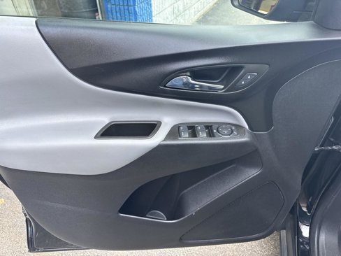 Used 2023 Chevrolet Equinox LS image 13