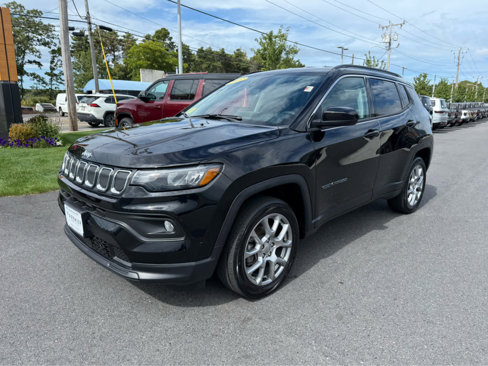 Used 2022 Jeep Compass Latitude image 4