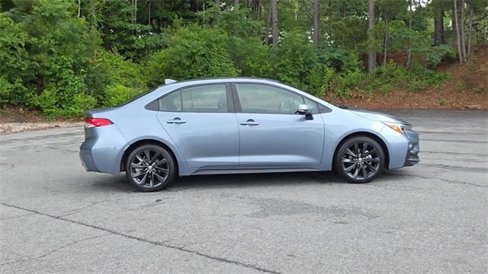 Used 2023 Toyota Corolla SE image 9