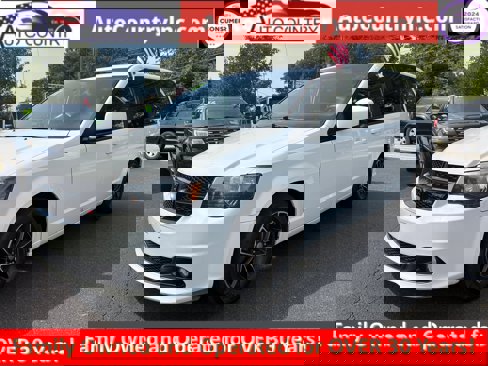 Used 2018 Dodge Grand Caravan SE image 1