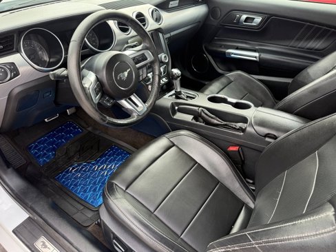 Used 2018 Ford Mustang Premium image 17