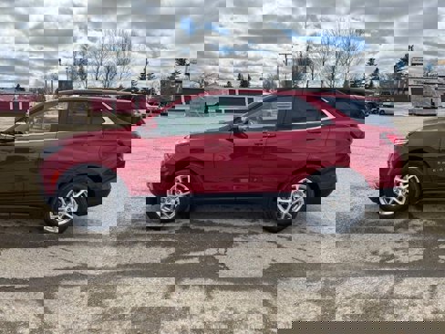Used 2023 Chevrolet Equinox LT image 4
