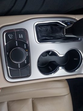 Used 2018 Jeep Grand Cherokee Limited image 19
