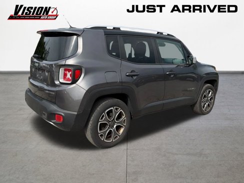 Used 2016 Jeep Renegade Limited image 5