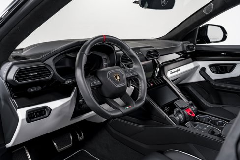 Used 2024 Lamborghini Urus S image 13