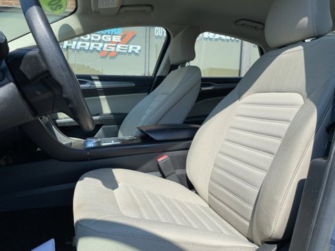 Used 2018 Ford Fusion S image 21