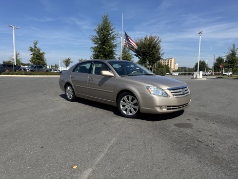 Used 2007 Toyota Avalon Limited image 2