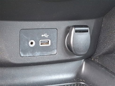 Used 2020 Nissan Rogue Sport SV image 22