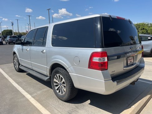 Used 2016 Ford Expedition EL XLT image 4