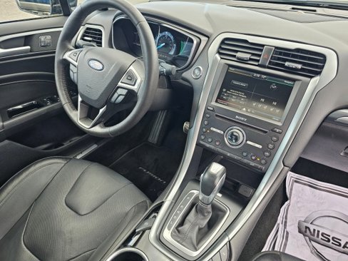 Used 2016 Ford Fusion Energi Titanium w/ Driver Assist Package image 11