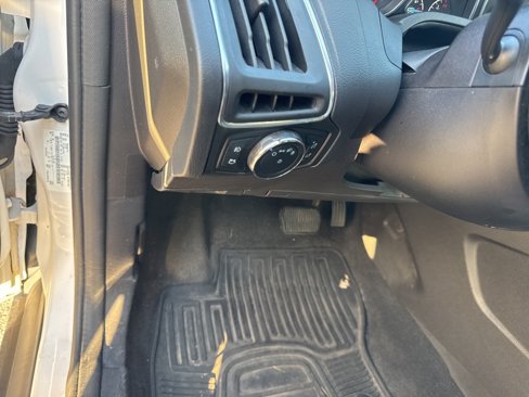 Used 2013 Ford Focus Titanium image 17