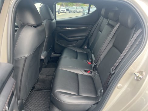 Used 2022 MAZDA MAZDA3 s image 12