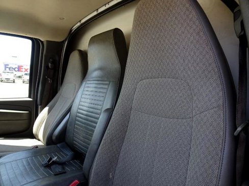 Used 2015 Chevrolet Express 3500 image 22