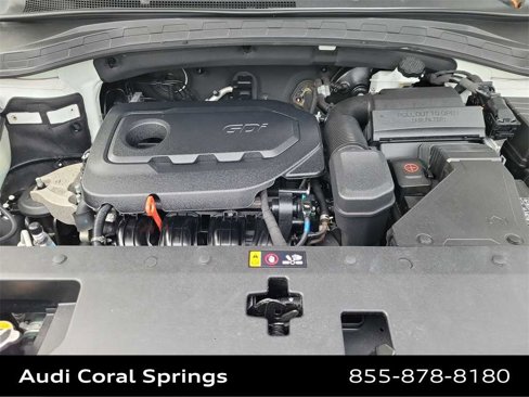 Used 2020 Hyundai Santa Fe SEL w/ Convenience Package image 9