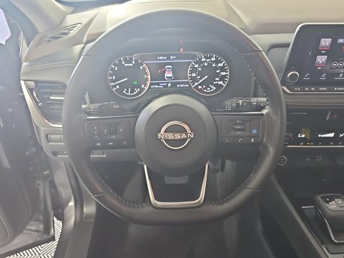 Used 2023 Nissan Rogue SV w/ SV Premium Package image 4