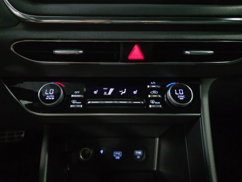 Used 2020 Hyundai Sonata SEL Plus w/ Tech Package image 27