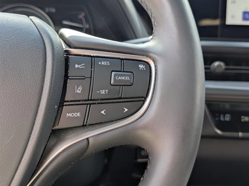 Used 2023 Lexus UX 250h AWD w/ Premium Package image 24
