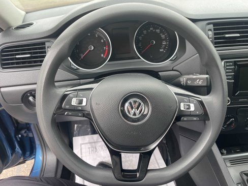 Used 2016 Volkswagen Jetta S image 19