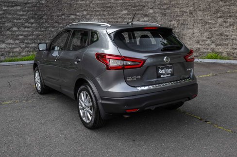 Used 2022 Nissan Rogue Sport SV image 9