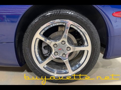 Used 2004 Chevrolet Corvette Coupe w/ Preferred Equipment Group image 10