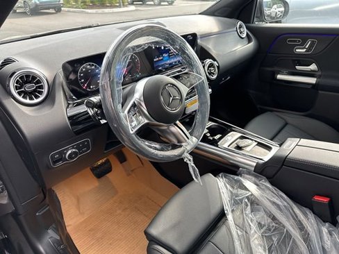 Used 2025 Mercedes-Benz GLA 250 4MATIC image 9