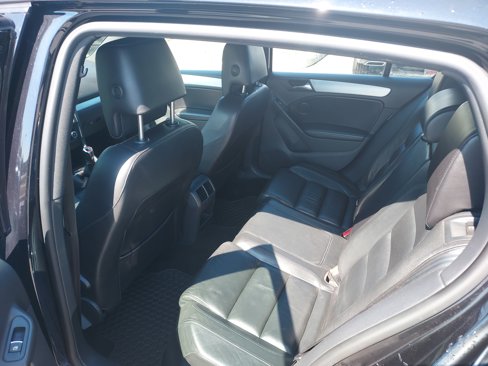 Used 2012 Volkswagen GTI 4-Door image 31