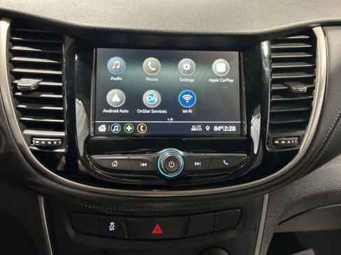 Used 2019 Chevrolet Trax LT w/ LT Convenience Package image 24