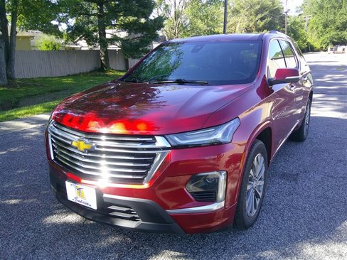 Used 2023 Chevrolet Traverse Premier w/ LPO, Floor Liner Package image 1