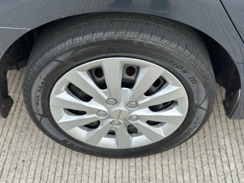 Used 2014 Nissan Sentra S image 23