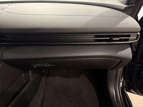 Used 2025 Hyundai Elantra Sport w/ Cargo Package image 28
