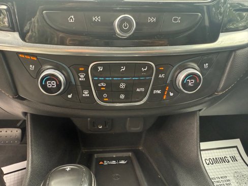 Used 2019 Chevrolet Traverse Premier image 21