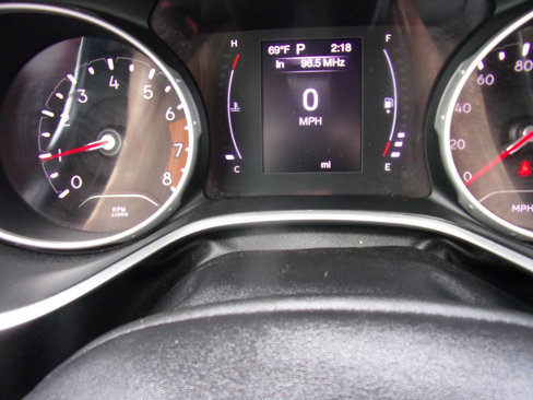 Used 2020 Jeep Compass Latitude image 23